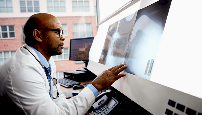 How to secure high availability for smaller-scale medical imaging PACS deployments